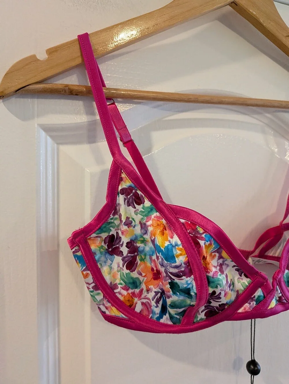 For Love & Lemons Watercolor Floral Bra Pink Satin Feminine Romantic Size M NWT